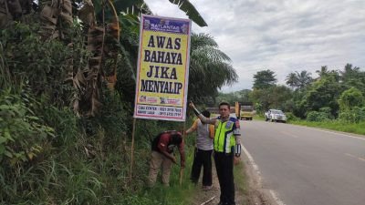 Jelang Nataru, Satlantas Polres Muba Pasang Himbauan di Jalintim