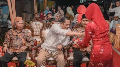 Wali Kota Irsan Hadiri Pelantikan PNNB Kelurahan Wek III Padang Sidempuan