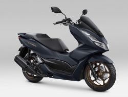 Tampil Makin Mewah, New Honda PCX160 Dengan Warna Baru