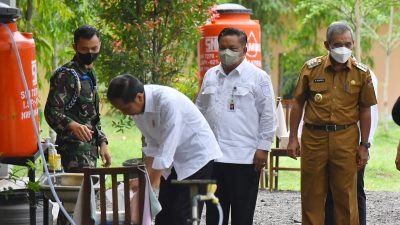 Pj Bupati Kampar Jamu Makan Siang Presiden RI Joko Widodo di Rumah Makan Pak Abbas