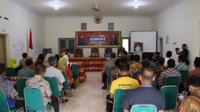 Jumat Curhat, Kapolres Magetan Bhakti Kesehatan Gratis dan Bantuan Sembako di Tamanan
