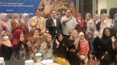 Anggota Komisi XI DPR RI Gelar Pelatihan Kewirausahaan UMKM Go Digital di Jember