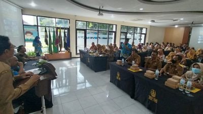 Puluhan Guru SMA/SMK di Jember Ikut Diklat Public Speaking dan Jurnalistik
