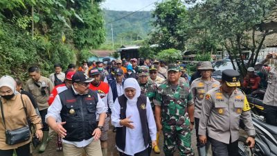Pangdam V/Brawijaya, Gubernur dan Kapolda Jatim Kunjungi Korban Banjir Bandang di Sempol Ijen – Bondowoso