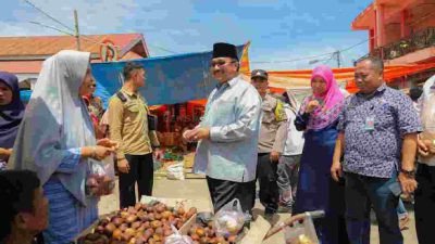 Kunjungi Pasar Inpres Kumpulan, Bupati Pasaman Tinjau Operasi Pasar dan Aktifitas Jual Beli