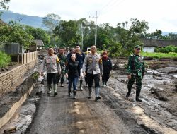 Susuri Lokasi Banjir Ijen, Dandim 0822 Bondowoso Ingatkan Warga Selalu Waspada