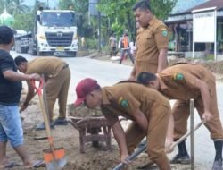 Pemko Padang Sidempuan Bantu Warga Bersihkan Wilayah Terdampak Banjir