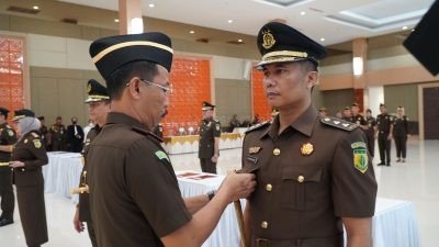 Marcos Marudut Mangapul Simare mare, S.H., M.Hum Resmi Jabat Asintel Kejati Riau