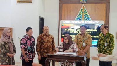 Bupati Suprawoto Hadiri MoU UNESA dan RSUD dr. Sayidiman Magetan