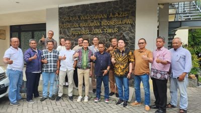 Manajemen Sharp Kunjungi Kantor PWI Jatim