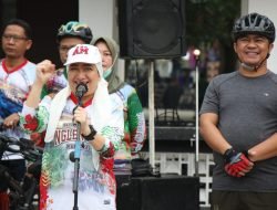 Bupati Bojonegoro Bersama Forkopimda Berangkatkan Ribuan Warga Gowes Bareng Bu’e
