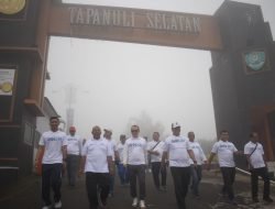 Pj Sekda Frananda Lepas Jalan Sehat Bersama BUMN di Tapanuli Selatan