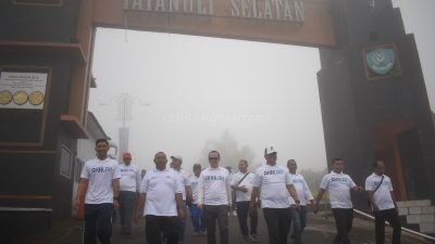 Pj Sekda Frananda Lepas Jalan Sehat Bersama BUMN di Tapanuli Selatan