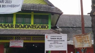 Diduga Tidak Mengantongi Izin Lapak, Pedagang Pasar Lama Bojonegoro Enggan di Data