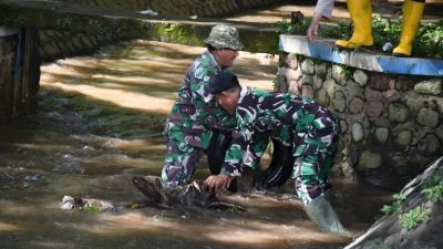 Kodim 0822 Gelar Karya Bakti Bencana Alam Banjir Desa Pancoran Bondowoso