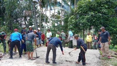 Aktifkan Budaya Gotong Royong, Camat Luas Kaur Mendapat Pujian Masyarakat