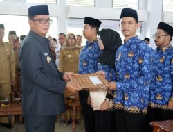 Bupati Kaur Lantik 130 CPNS Menjadi PNS, Ini Pesannya