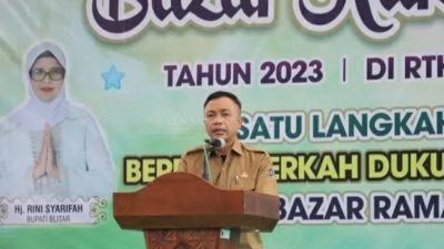 Buka Bazar Ramadhan di RTH Kanigoro, Wabup Blitar: Ini Upaya untuk Bangkitkan Ekonomi Kerakyatan