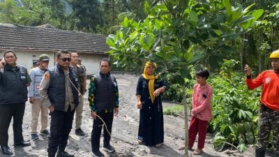 Kapolres Bersama Pemkab Lumajang Dukung Relokasi Warga Terisolir