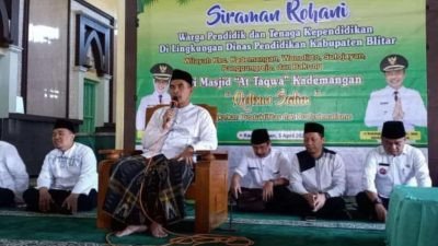 Ratusan Guru di Kabupaten Blitar Ikuti Siraman Rohani, Diharapakan Mampu Mendidik Anak Jadi Ahli Ilmu dan Ibadah