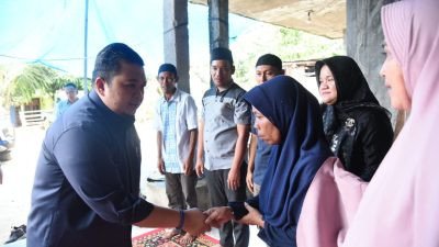 Bupati Tapsel Sambangi Rumah Duka Mahasiswi Korban Pembunuhan di Medan