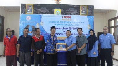 Bentuk Kepedulian  Sesama, Dirut Perumda Air Minum Tirta Mulia Pemalang Bagikan CSR