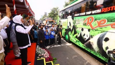Berangkatkan 90 Bus Mudik Gratis ke 15 Kab/Kota di Jatim, Gubernur Khofifah: Selamat Mudik Salam Hangat untuk Keluarga