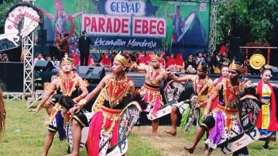 Sebanyak 36 Paguyuban Ikuti Parade Eblek Bersama Bea Cukai, Eks Karesidenan Banyumas dan Disdikbud Banjarnegara