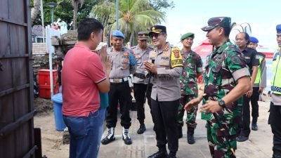 Sapa Wisatawan di Pantai Kuta, Kapolresta Denpasar dan Dandim 1611/Badung Patroli Bersama