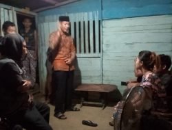 Lurah Lipat Kain Grebek Warung Remang-remang Karaoke di Wilayahnya