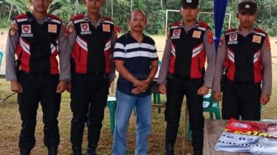 Memasuki Masa Tenang Pilkades Serentak di Pangandaran, Babinsa dan Bhabinkamtibmas Ciparakan Monitoring Penertiban APK