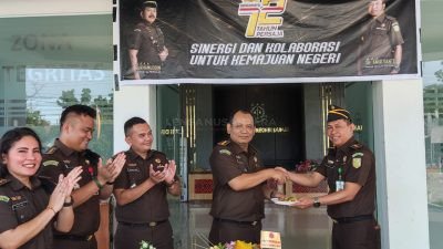 Asbin Kejati Inspektur Upacara Peringatan HUT PERSAJA ke-72 di Kejari Dumai