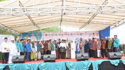 Bupati Tapsel Hadiri Silaturahmi Akbar di Ponpes Mangaraja Panusunan Akhir