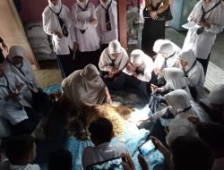 SMP Mulia Lakukan Peningkatan Skill Siswa-siswinya melalui Kunjungan Edukasi di Pabrik Keripik Tempe