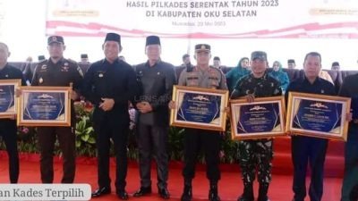 Sukses Gelar Pilkades Serentak 2023, Bupati OKU Selatan Apresiasi Dinas PMPD dan Beri Piagam Penghargaan Kepada Pihak yang Terlibat