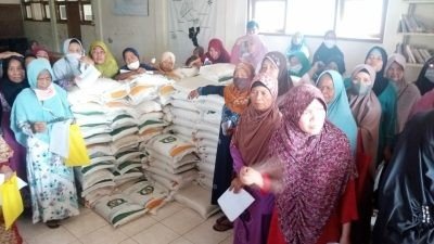 Bulog Purwonegoro Mulai Salurkan Bantuan Pangan Tahap Dua ke 1000 KPM di Banjarnegara