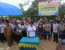 Bupati Pulau Taliabu Resmikan Pelabuhan di Kecamatan Lede