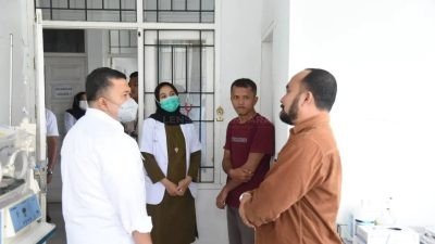 Bupati Tapsel Upayakan Agar Bayi dengan Kelainan Bawaan Lahir Ditangani Secara Maksimal