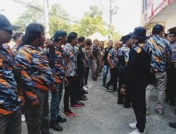 Mobil Debitur Tarik Paksa Dijalan, Perwakilan Kantor Mandiri Utama Finance di Banjarnegara Didemo Ratusan Anggota LSM GMBI
