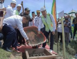 Penantian Puluhan Tahun Warga Sinaboi Terjawab, Pemkab Rohil Bangun Jembatan Penghubung Desa