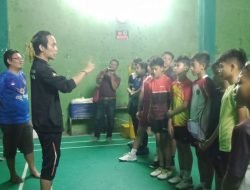 Berikan Semangat dan Motivasi Para Atlet Bulutangkis Menjelang Porprov Jatim, Ini Pesan Ketua PBSI Jember