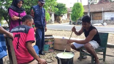 Kelompok Tani Sido Makmur Desa Turi Magetan Adakan Kegiatan Pembuatan Bubur California