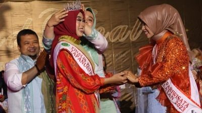 Bupati Dolly Hadiri Pemilihan Putri Pariwisata Tapsel Tahun 2023