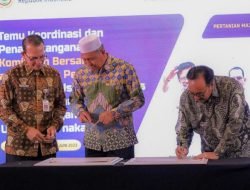 Tingkatkan Sektor Pertanian, Bupati Pasaman Tandatangani Komitmen Bersama Mitra Pembiayaan dan Pelaku Usaha Agribisnis