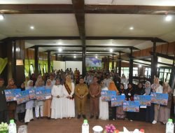 Bupati Tapsel Apresiasi Guru PAUD Terbaik Peserta Diklat Berjenjang