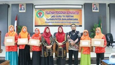 Gelar Workshop, Yayasan Dian Dharma Banjarnegara Berikan Bantuan 60 Paket APE