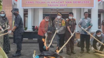 Wakil Wali Kota Saksikan Pemusnahan Barang Bukti Tipidum 136 Perkara oleh Kejari Padangsidimpuan