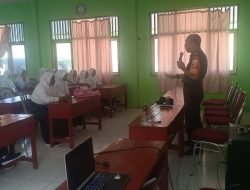 Danramil 0826-10 Beri Wasbang Siswa di SMPN 1 Waru Pamekasan, Tanamkan Rasa Cinta Tanah Air dan Semangat Patriotisme