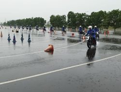 Waspadai Hujan, Simak Tips #Cari_Aman saat Berkendara dari Astra Motor Kaltim 2