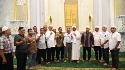 Kepemimpinan Bupati Tapsel Dolly Pasaribu Dipuji Ustadz Fadlan Garamatan